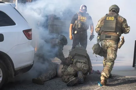 Federal Law Enforcement Use Chemical Irritants and Projectiles to Disperse Chicago ICE Demonstration